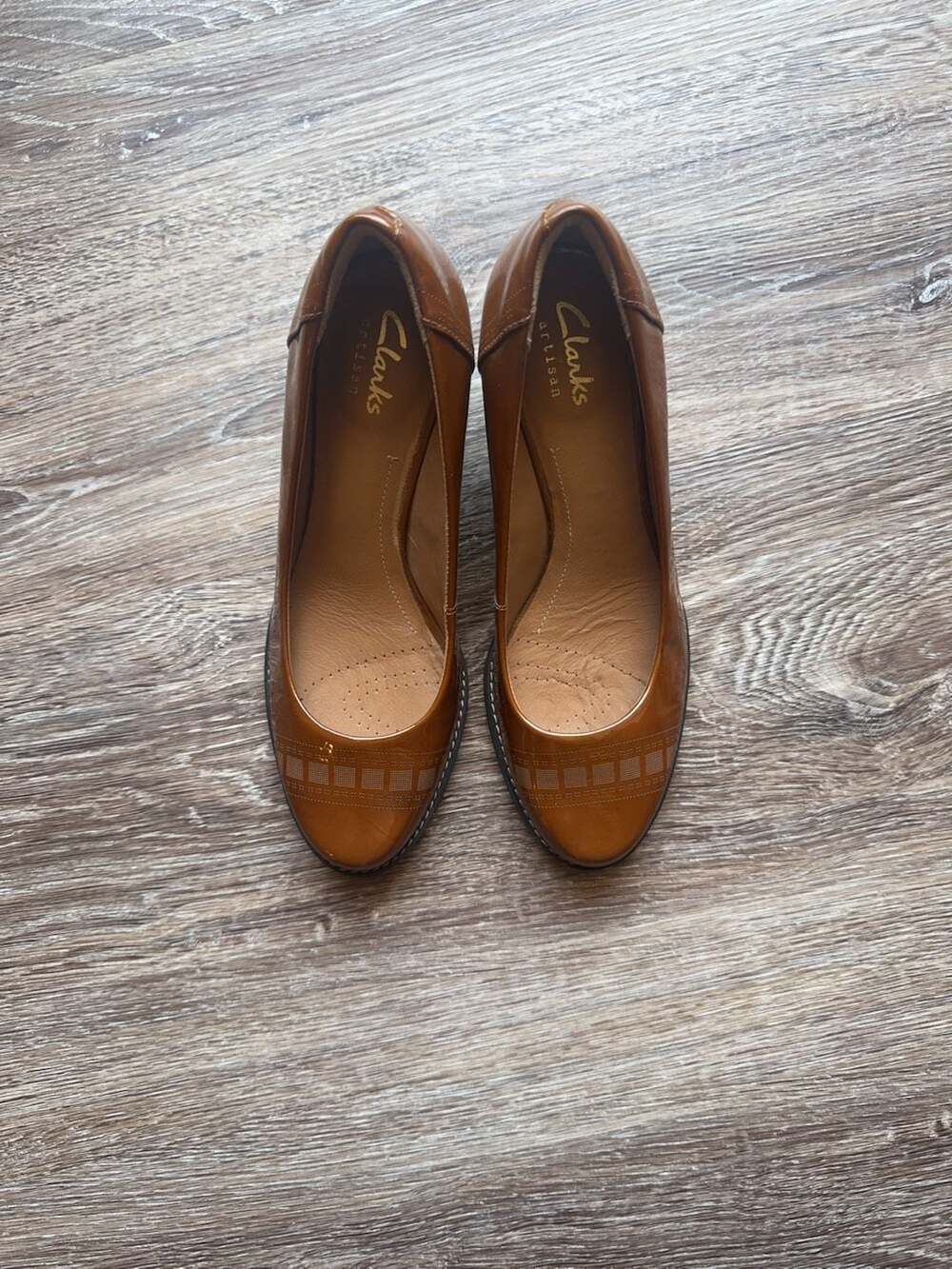 Clarks Artisan Brown Patent Leather Block Heel Pumps